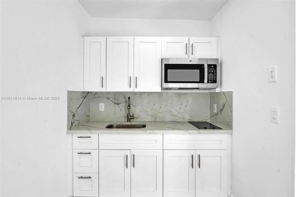 1623 NW 16th Ter # 3, Miami FL 33125