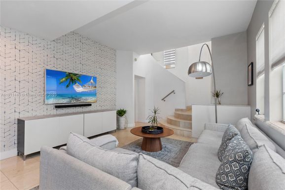 18395 NE 30th Ct # 18395, Aventura FL 33160