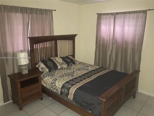 133 NW 57th St # 2, Miami FL 33127