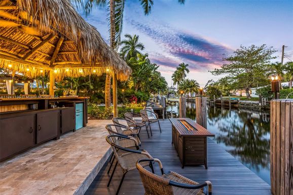 2004 NE 17th Way, Fort Lauderdale FL 33305