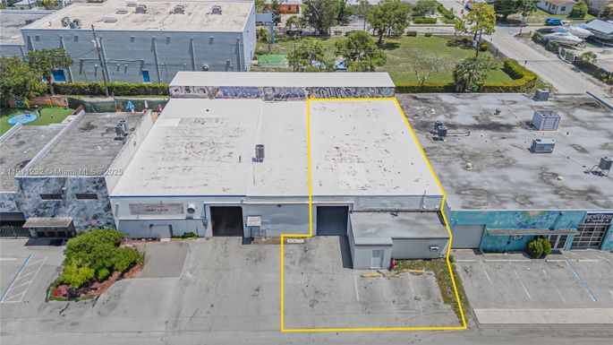 809 NW 1st St, Fort Lauderdale FL 33311