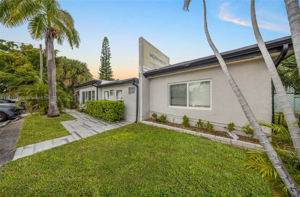 1835 Wilson St, Hollywood FL 33020