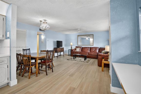 1354 N 12th Ct # 11B, Hollywood FL 33019