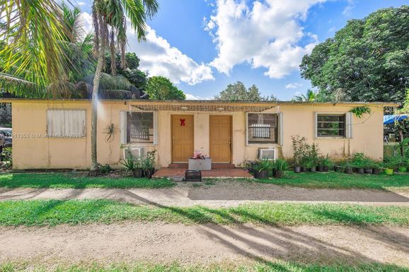 22950 SW 156th Ave, Miami FL 33170