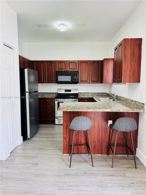 364 NE 25th Pl # 201, Homestead FL 33033