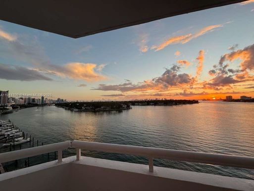 6820 Indian Creek Dr # 7E, Miami Beach FL 33141