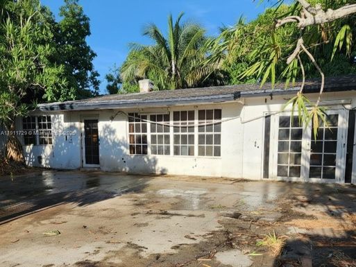 16310 SW 99th Ave, Miami FL 33157