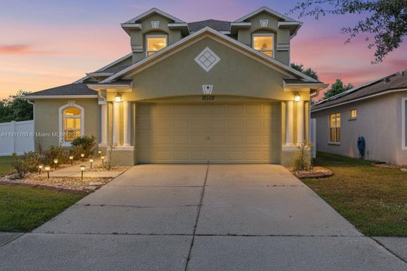 12502 LAKE VISTA DR, Tampa FL 33534