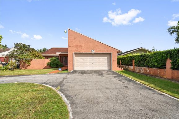 2851 SW 117th Ave, Miami FL 33175