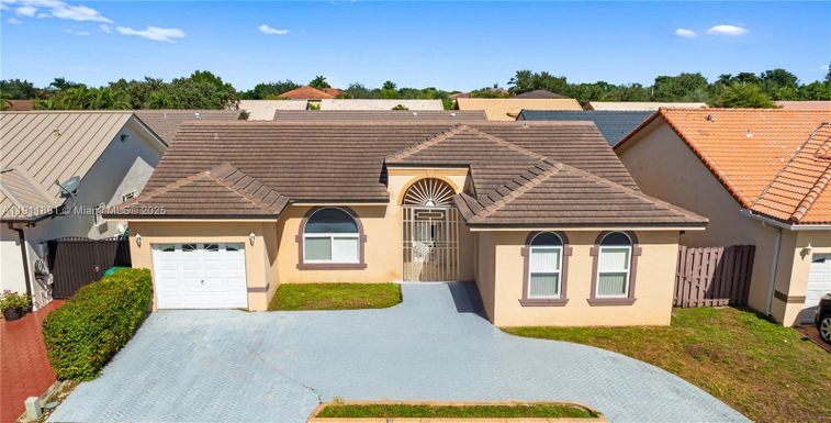 8761 NW 142nd St, Miami Lakes FL 33018