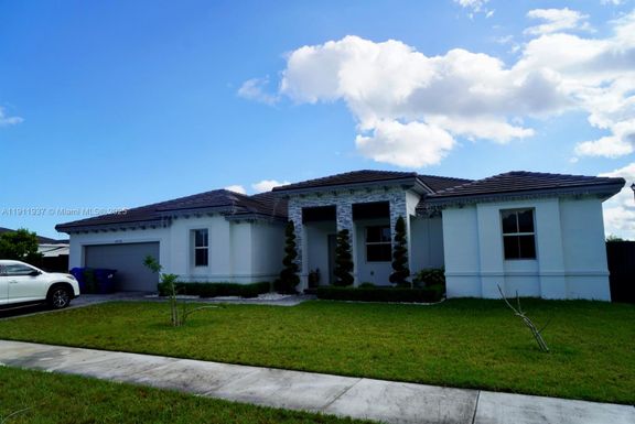 16910 SW 288th Ter, Homestead FL 33030