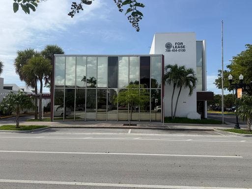 2434 Hollywood Blvd, Hollywood FL 33020