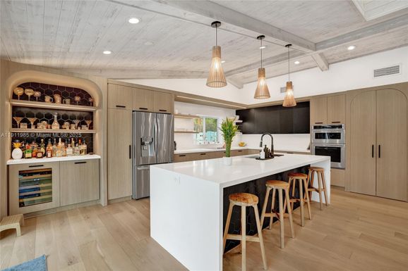 1020 Bayberry Point Dr, Plantation FL 33324