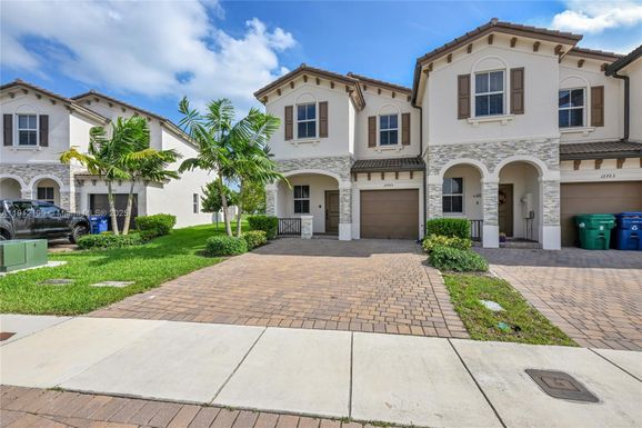12705 NW 23rd Pl, Miami FL 33167