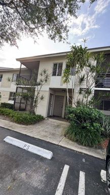 306 Gardens Dr # 103, Pompano Beach FL 33069