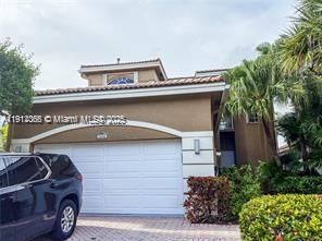 1621 Diplomat Dr, Miami FL 33179