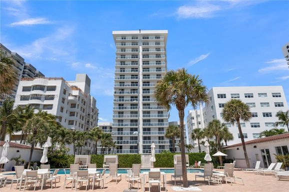 2457 Collins Ave # 201, Miami Beach FL 33140