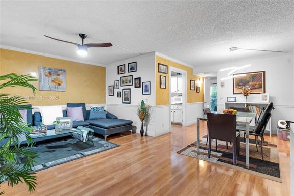 100 SW 132nd Way # 213K, Pembroke Pines FL 33027