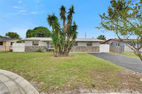 1215 NW 31st Way, Lauderhill FL 33311