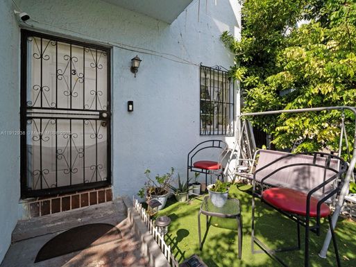 4470 NW 9th St # 3, Miami FL 33126