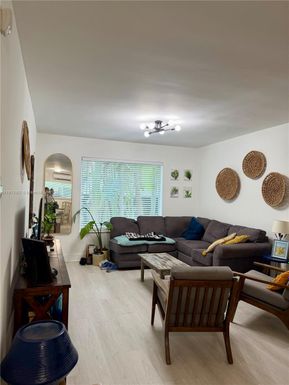 1198 Marseille Dr # 2, Miami Beach FL 33141