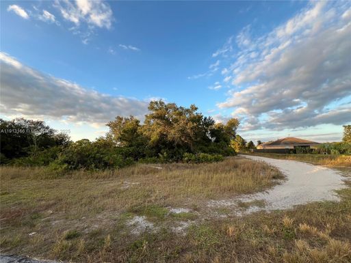 4100 6th St W, Lehigh Acres FL 33971