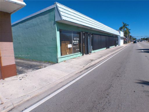 1051 NW 119th St, North Miami FL 33168