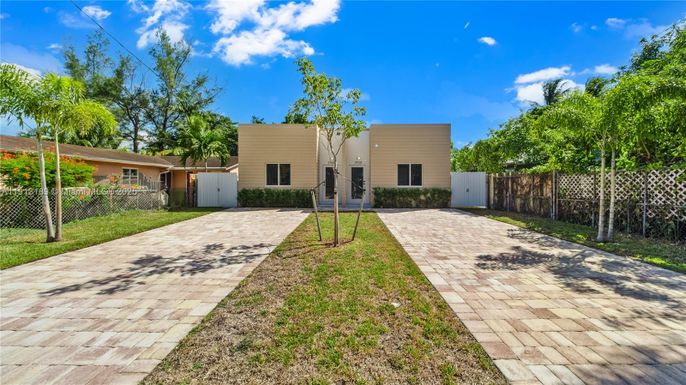2936 NW 27 St, Miami FL 33142