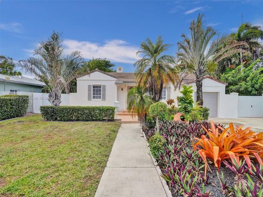 1102 NE 117th St, Biscayne Park FL 33161