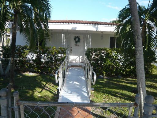 55 SW 62nd Ct, Miami FL 33144