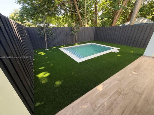 3616 Thomas Ave, Miami FL 33133