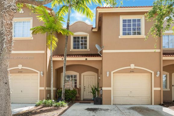 21441 SW 85th Path, Cutler Bay FL 33189
