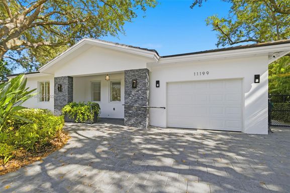11199 SW 78th Ct, Pinecrest FL 33156
