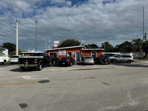 5720 W Hallandale Beach Blvd, West Park FL 33023