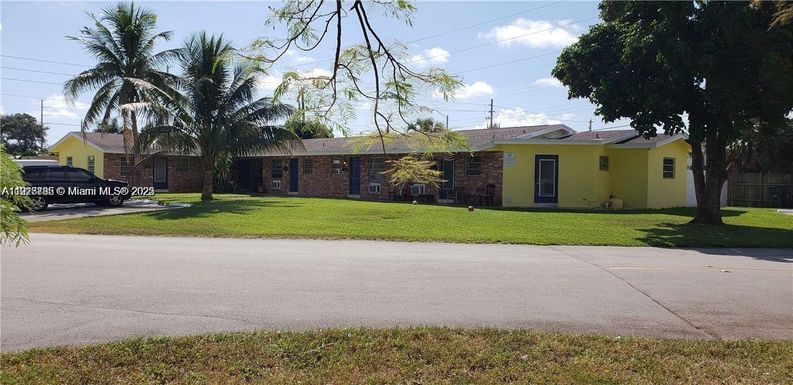 200 NE 45th St # 208, Oakland Park FL 33334