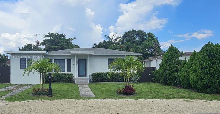 425 NE 109th St, Miami FL 33161