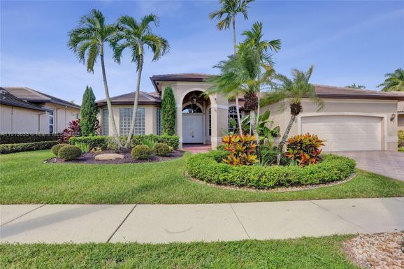 2553 Jardin Mnr, Weston FL 33327