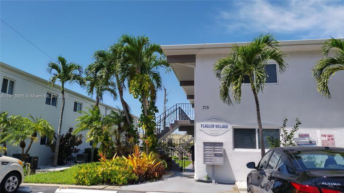 715 NE 2nd Ave # 203, Fort Lauderdale FL 33304