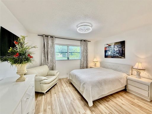 4310 NW 12th Ct # 106, Lauderhill FL 33313