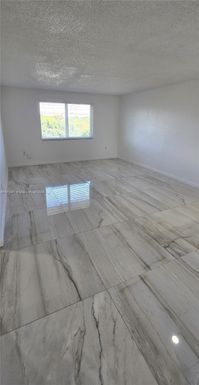 10900 SW 196th St # 404, Cutler Bay FL 33157