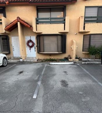 10069 SW 77th Ct, Miami FL 33156