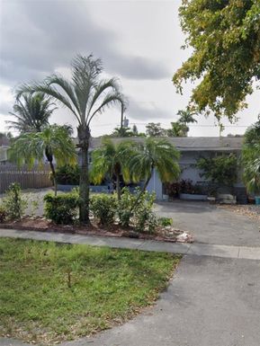 9530 Sunset Strip, Sunrise FL 33322