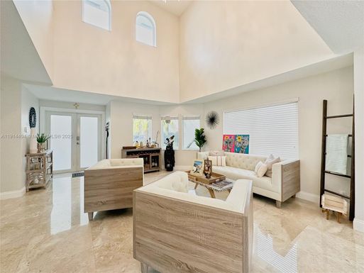 10620 SW 67th St, Miami FL 33173