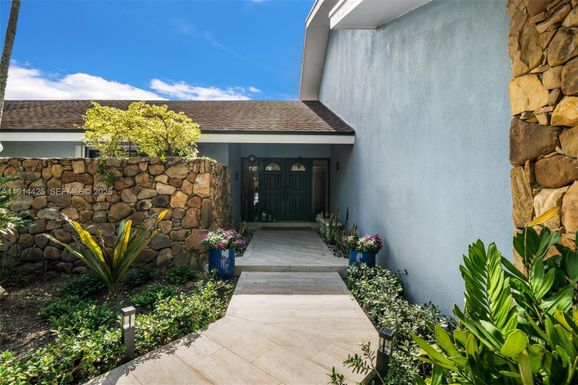 10645 SW 89th Ct, Miami FL 33176