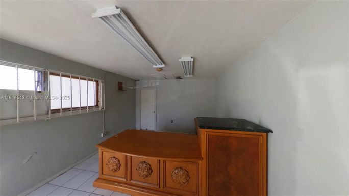 1015 E 29th St # 1015, Hialeah FL 33013