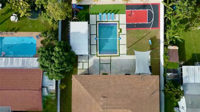 10245 SW 212th St, Cutler Bay FL 33189