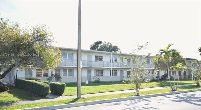 130 NE 202nd Ter # S21, Miami Gardens FL 33179