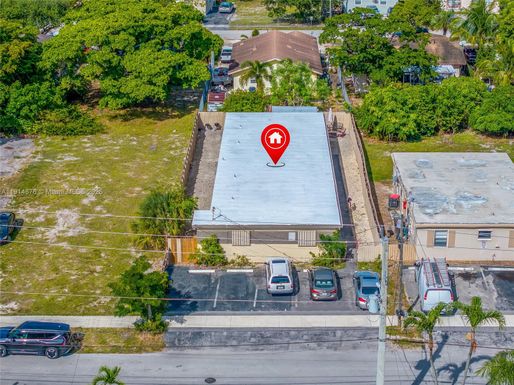 223 SW 5th Ct, Deerfield Beach FL 33441