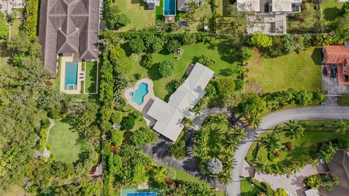 8001 SW 66th Ter, Miami FL 33143