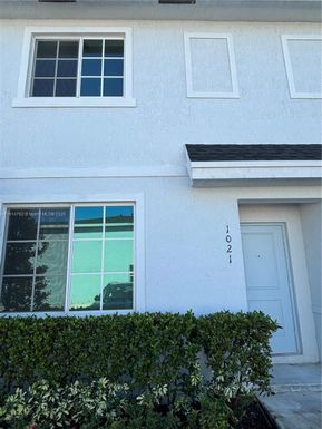 1021 NW 5 # 1021, Florida City FL 33034